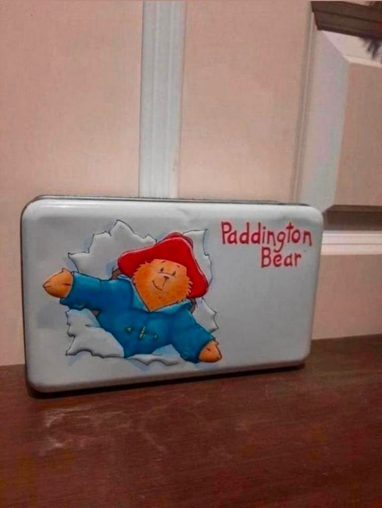 Beertje Paddington Bear koektrommel Douwe Egberts., Verzamelen, Ophalen of Verzenden, Gebruikt, Koek(jes), Douwe Egberts