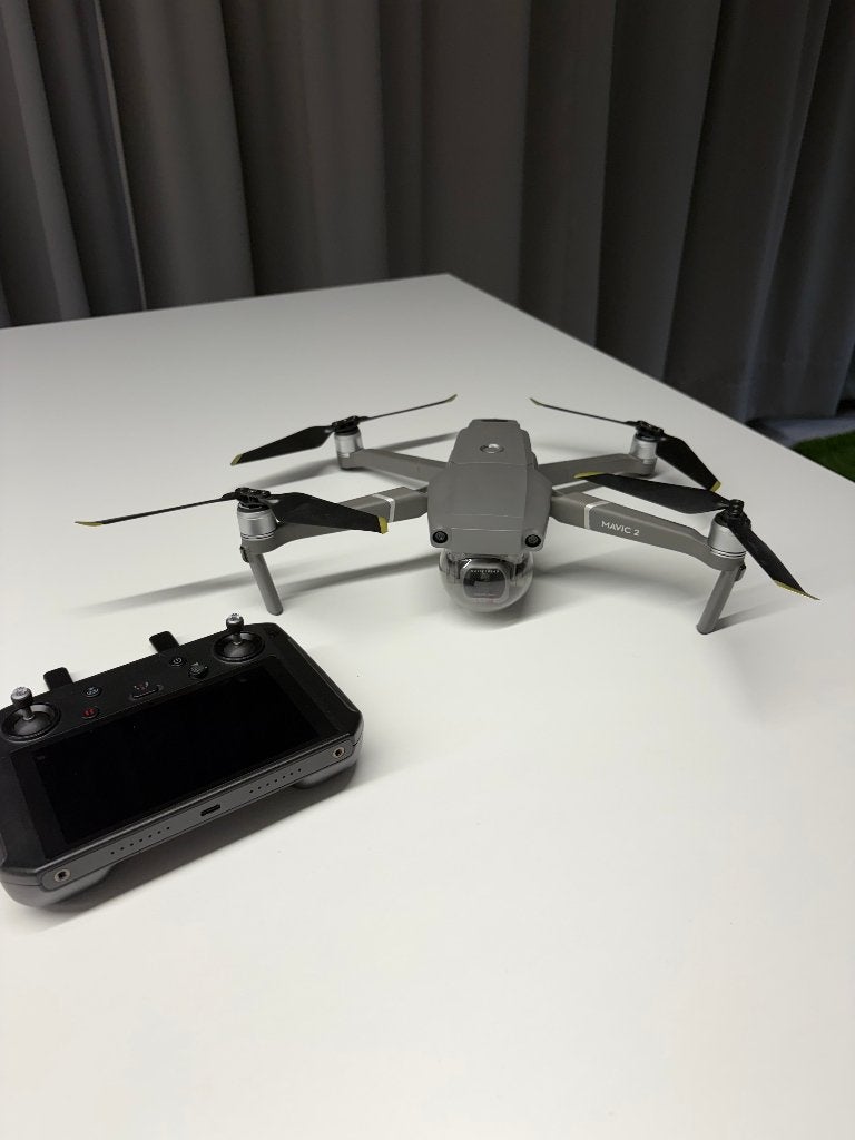 Dji Mavic 2 pro met Smart controller en 3 batterijen, Ophalen, Gebruikt, 30 tot 45 minuten, Cameradrone