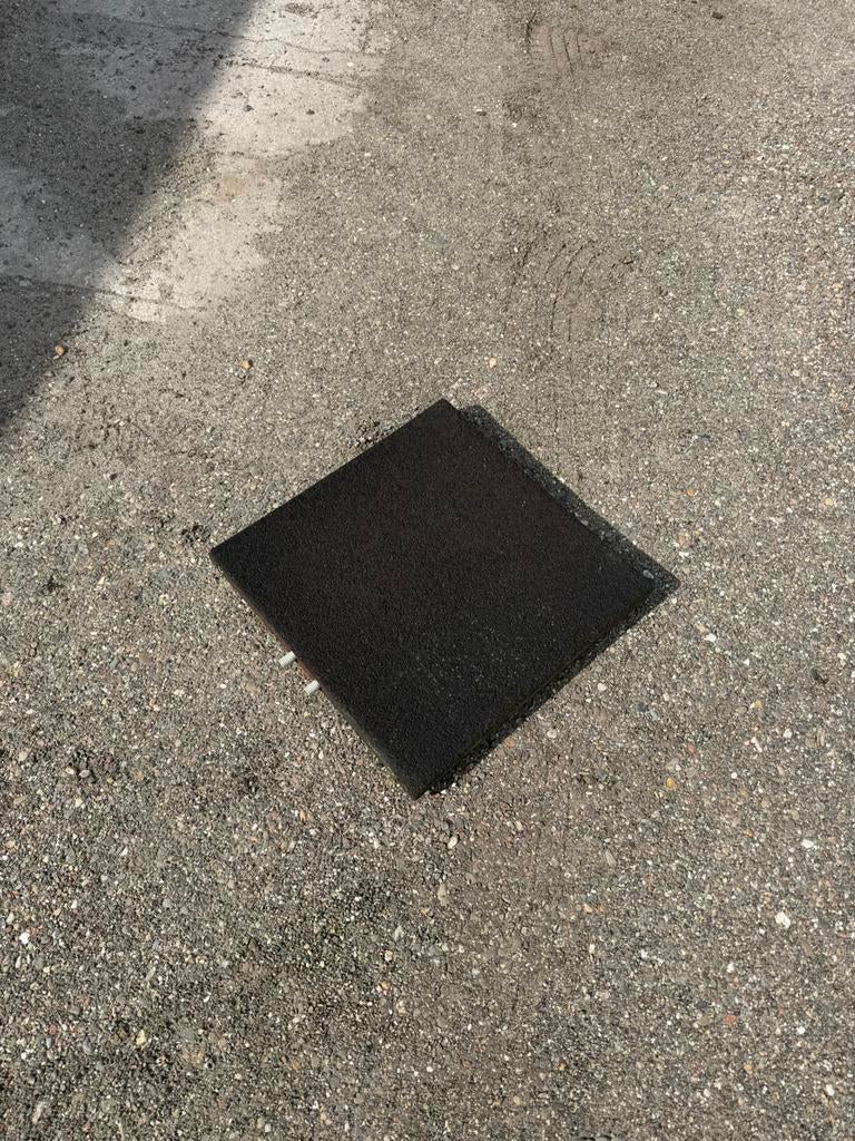 Rubberen tegels 50x50x4,5 speeltoestel ruim 5m2, Ophalen, Gebruikt, Overige typen, Rubber
