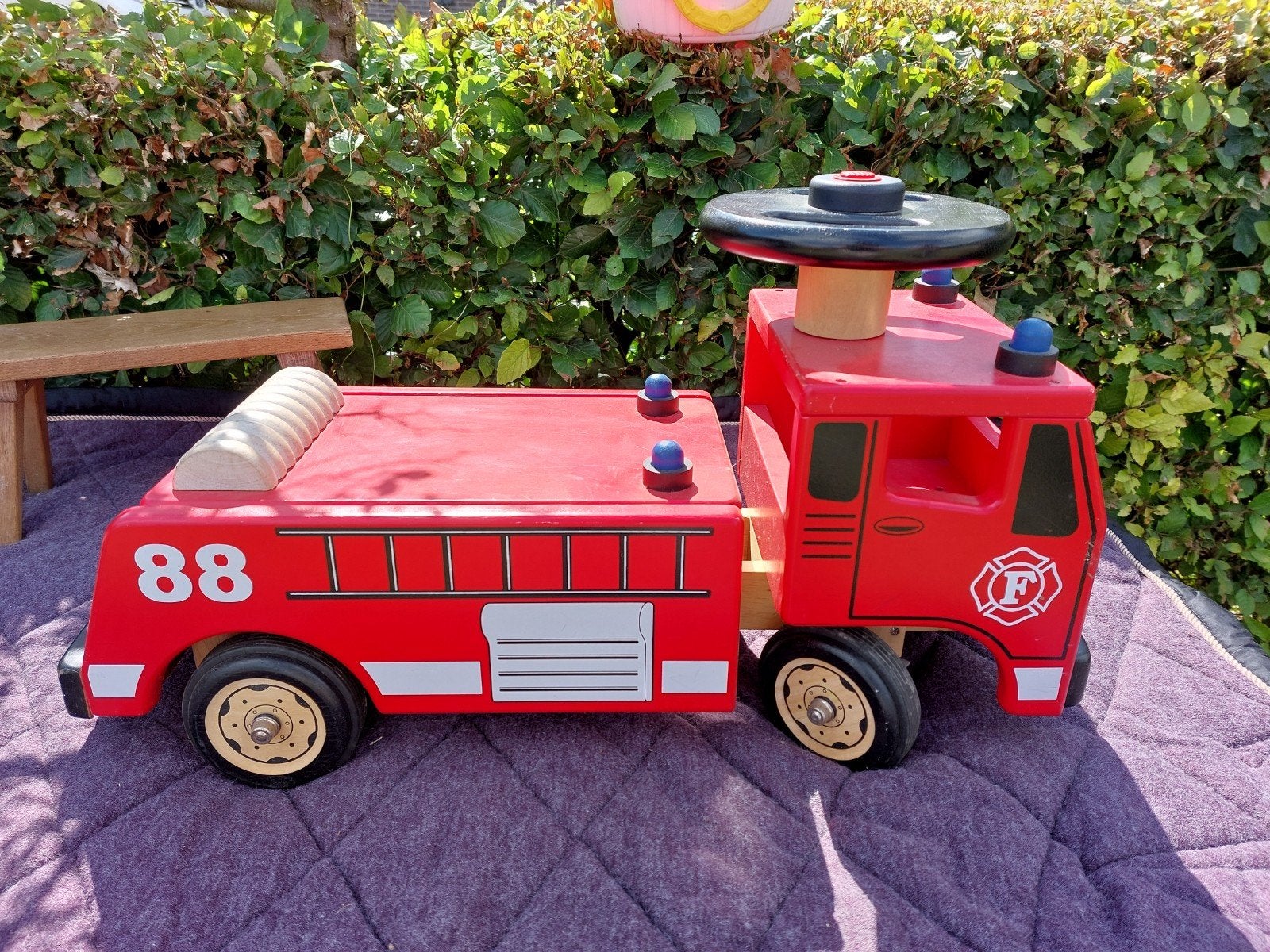 Houten brandweerauto loopwagen met stuur, Ophalen, Gebruikt