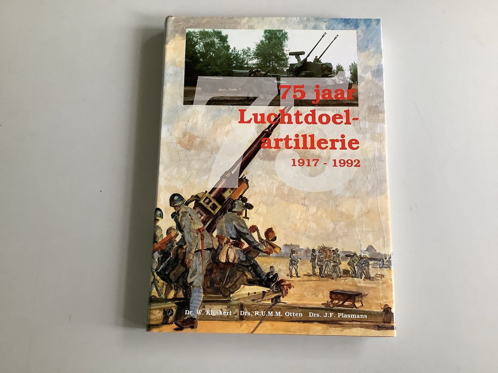 75 jaar Luchtdoelartillerie 1917-1992 - Gebonden uitgave, Ophalen of Verzenden, 1945 tot heden, Zo goed als nieuw, Landmacht