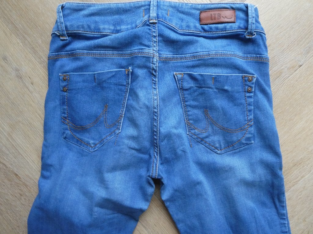 LTB Molly HW spijkerbroek maat 29-32, Blauw, Nieuw, Ophalen of Verzenden, LTB