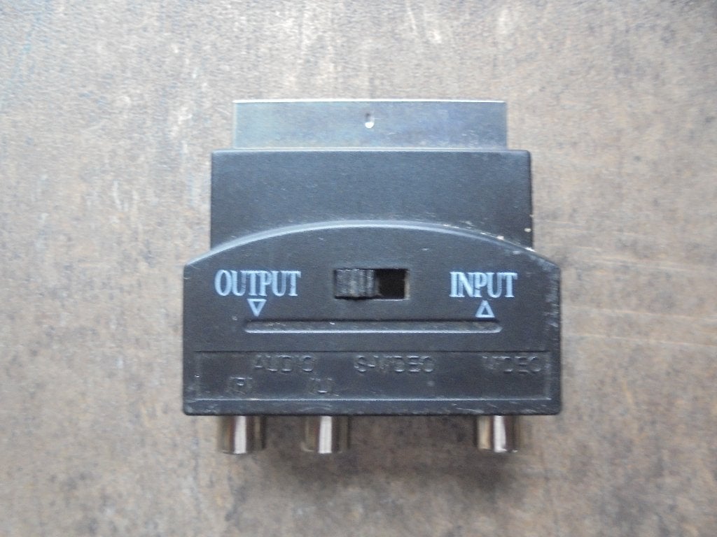Scart Adapter (zie foto's), Audio, Tv en Foto, Audiokabels en Televisiekabels, Ophalen of Verzenden, Gebruikt, Minder dan 2 meter