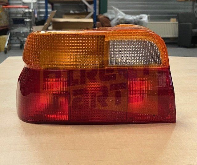Ford Escort V (9/90-9/92) (HB) achterlicht Links MQ+ FBC2104
