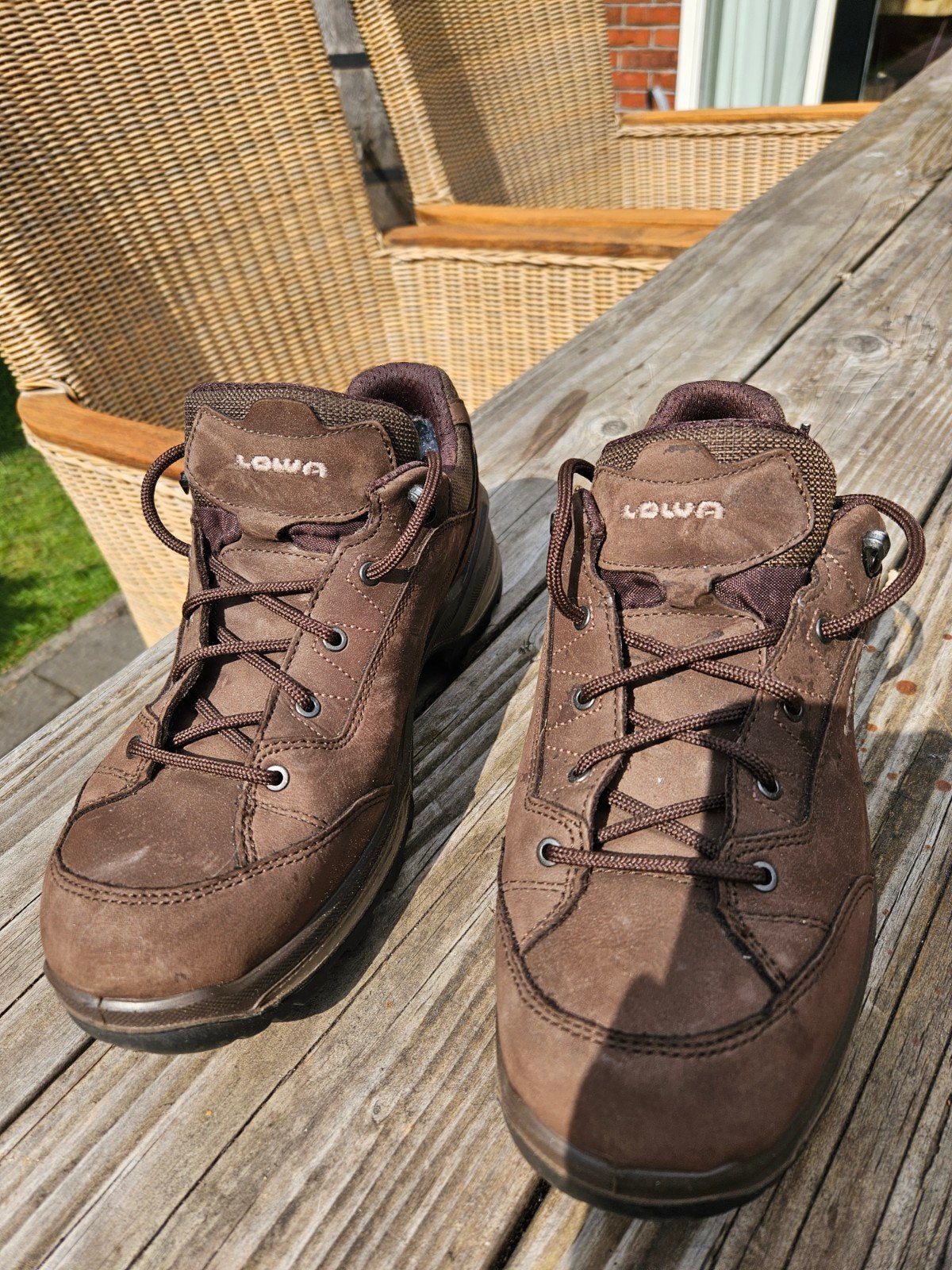 Lowa wandelschoenen, Ophalen of Verzenden, Zo goed als nieuw, Schoenen