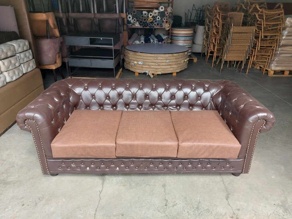 chesterfield bank 210 cm donker bruin, Ophalen, Hout, 75 tot 100 cm, Zo goed als nieuw
