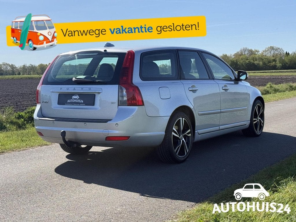 Volvo V50 2.0 Business Pro Edition NAVI|LEDER|TREKHAAK|NL-AU, Auto's, Volvo, Parkeersensor, Gebruikt, Zwart, 4 cilinders