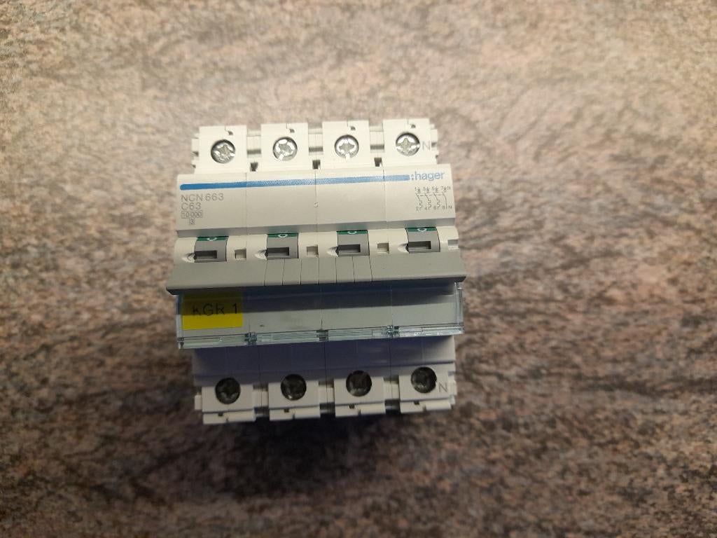 HAGER INSTALATIE APPARATEN, Doe-het-zelf en Verbouw, Elektra en Kabels, Ophalen, Nieuw, Schakelaar
