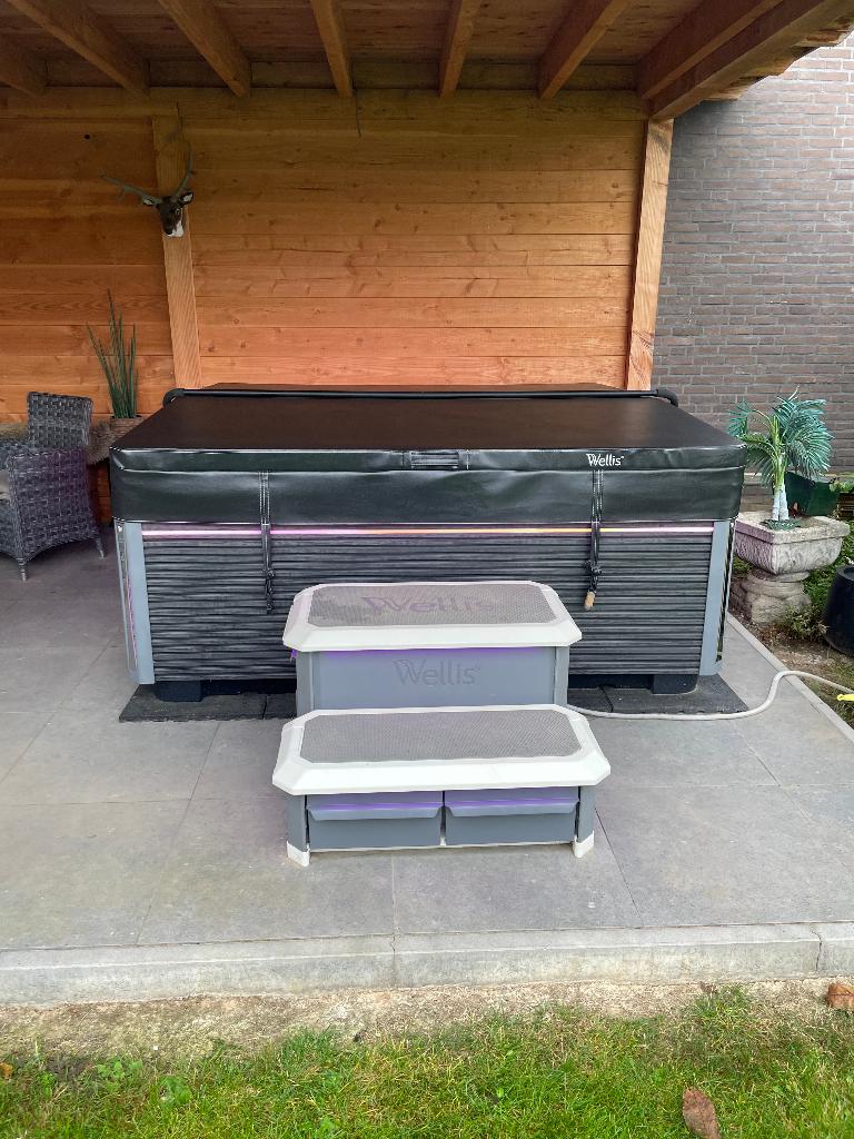 T.K. Jacuzzi Wellis Atlas Premium Edition Spa met warmtepomp, Tuin en Terras, Bubbelbaden en Hottubs, Ophalen, Zo goed als nieuw