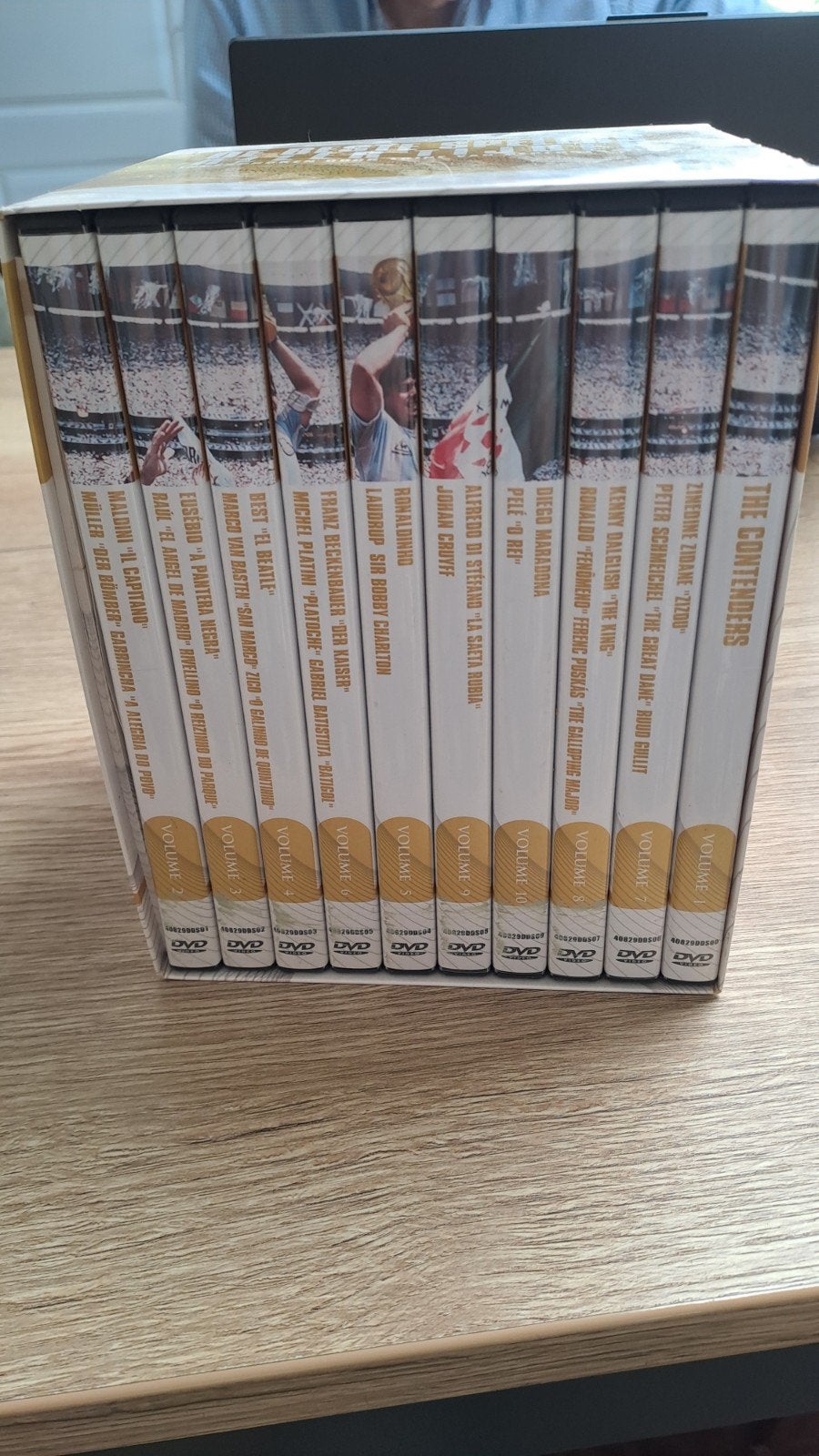 10 delige dvd box met de allerbeste voetballers, Alle leeftijden, Zo goed als nieuw, Verzamelbox of complete uitgave, Ophalen of Verzenden