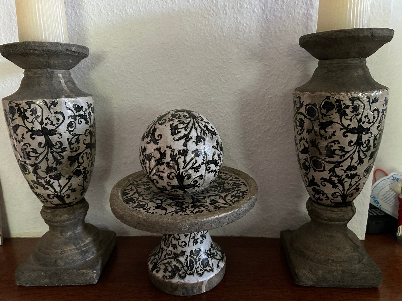 Decoratieve Kandelaars en Bol met Barok Patroon, Ophalen of Verzenden, Keramiek of Aardewerk