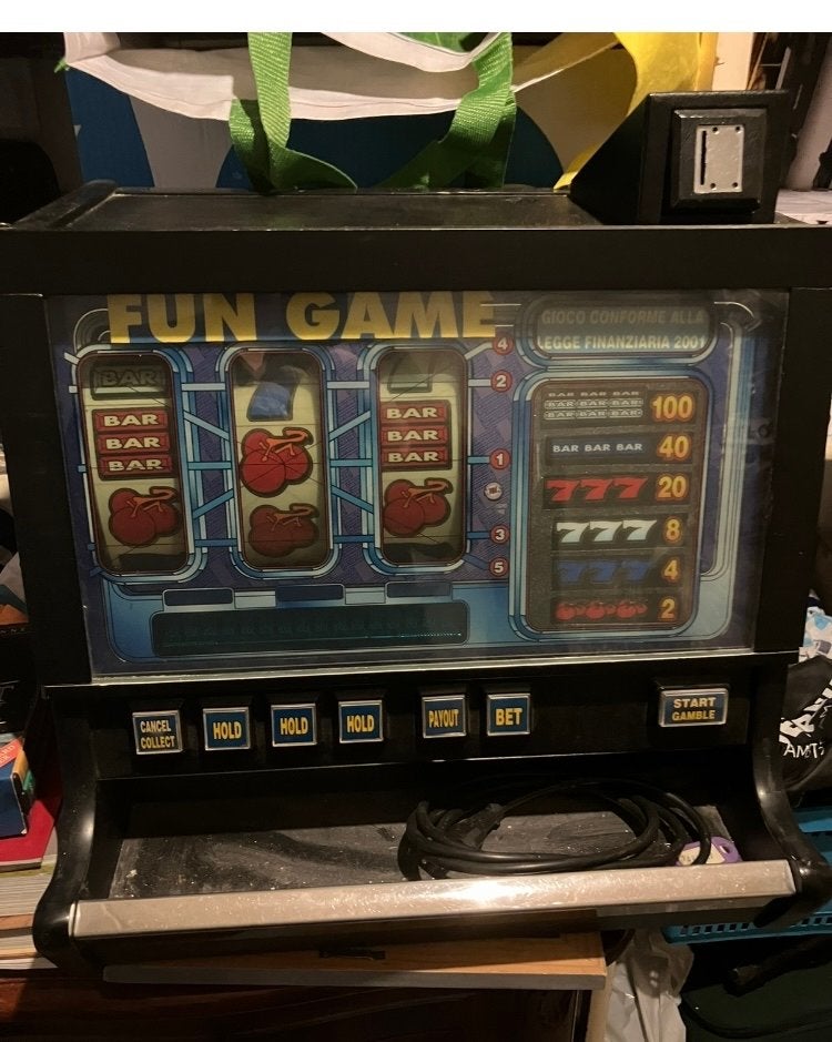 Vintage "Fun Game" Gokkast - Werkend en Compleet, Verzamelen, Overige munten, Ophalen of Verzenden, Gebruikt