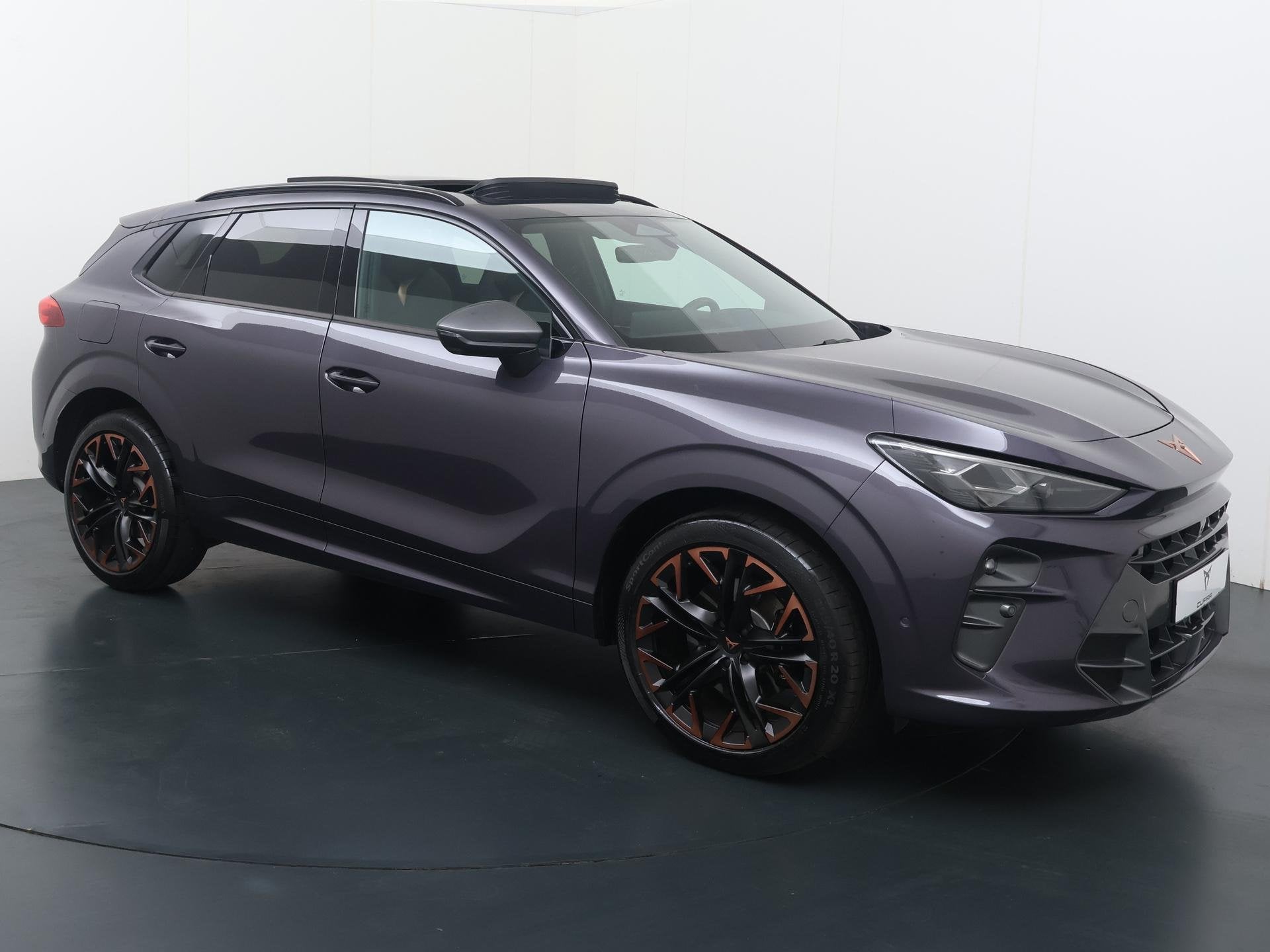 CUPRA Terramar 1.5 TSI e-Hybrid VZ Performance | 272 PK | So, 12 maanden, 150 min, 26 kWh, 1844 kg