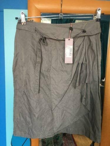 mooi gevoerd grijs rokje La Ligna 36 nieuw met kaartje, Verzenden, Nieuw, Maat 36 (S), Grijs