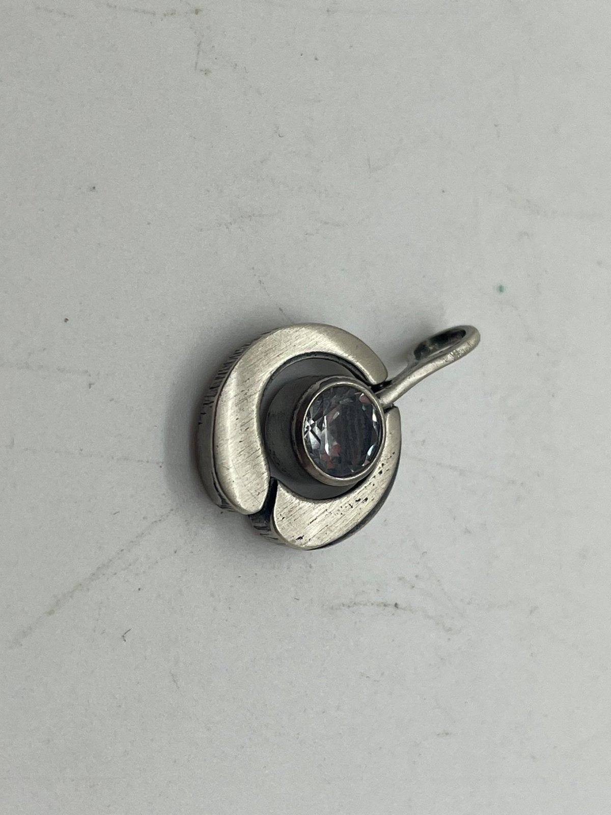 F840 Prachtige zilveren hanger Finse stijl, Overige voorstellingen, Ophalen of Verzenden, X, Zilver