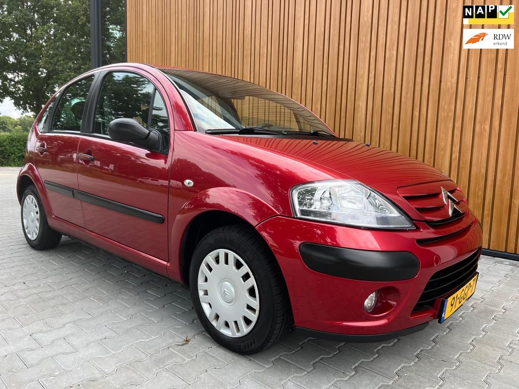 Citroen C3 1.4i LIGNE PRESTIGE 5DRS CLIMA NAVI TREKHAAK, Voorwielaandrijving, 989 kg, Origineel Nederlands, Bedrijf
