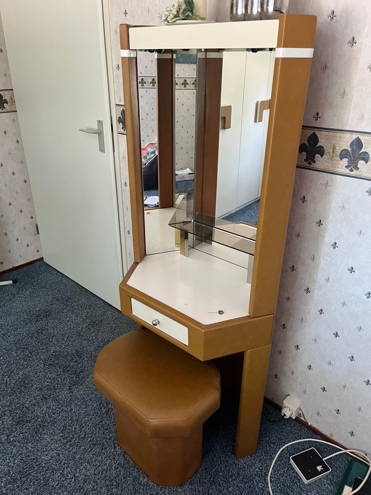 Kaptafel met krukje, Ophalen, Gebruikt, 50 tot 100 cm, Minder dan 100 cm