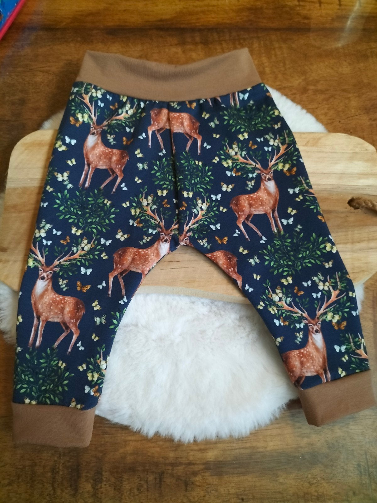 Nieuw handgemaakt • Legging - broekje 68 'Hertje, Broekje, Meisje, Nieuw, Ophalen of Verzenden