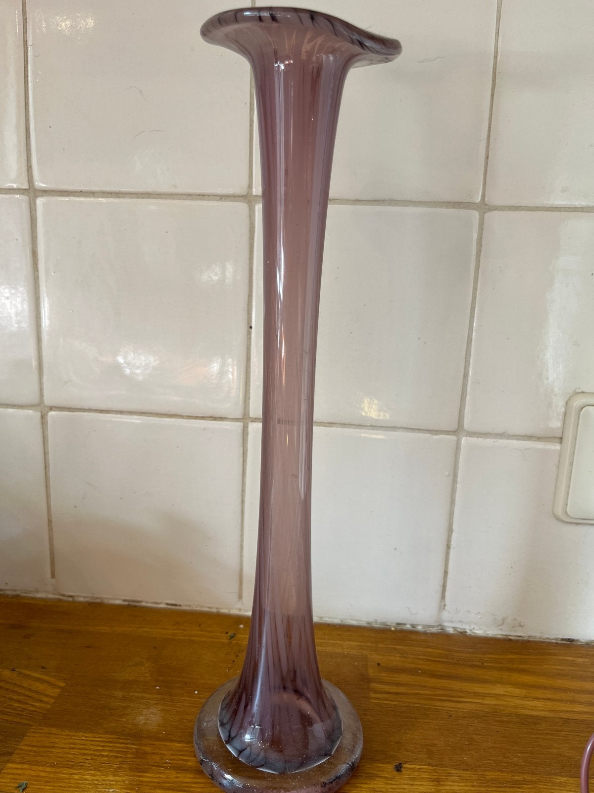 Vintage paarse glazen vaas - Trompetvormig, Paars, Ophalen of Verzenden, 20 cm, Glas