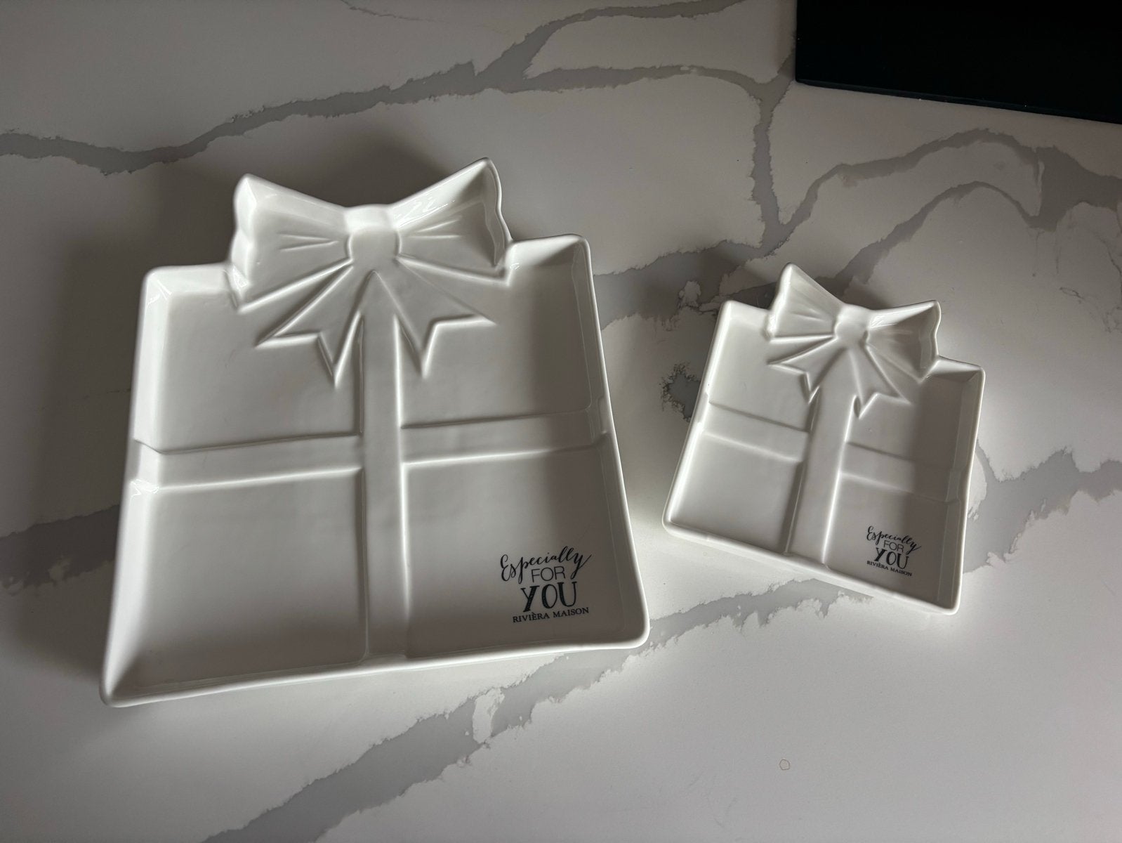 Riviera Maison - Gift Box Serving Plate - 2 stuks, Ophalen, Porselein of Keramiek, Schaal, Vaatwasserbestendig