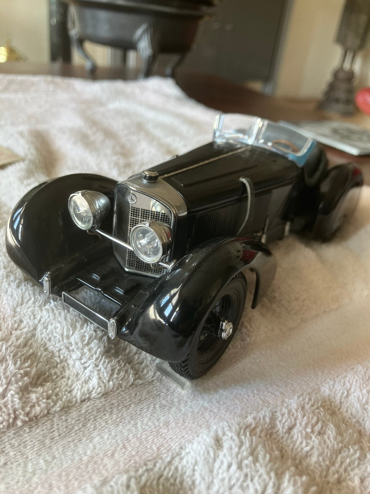 CMC Mercedes SSK (Schwarzer Prinz) 1:24, Ophalen of Verzenden, Zo goed als nieuw, Auto, Overige merken
