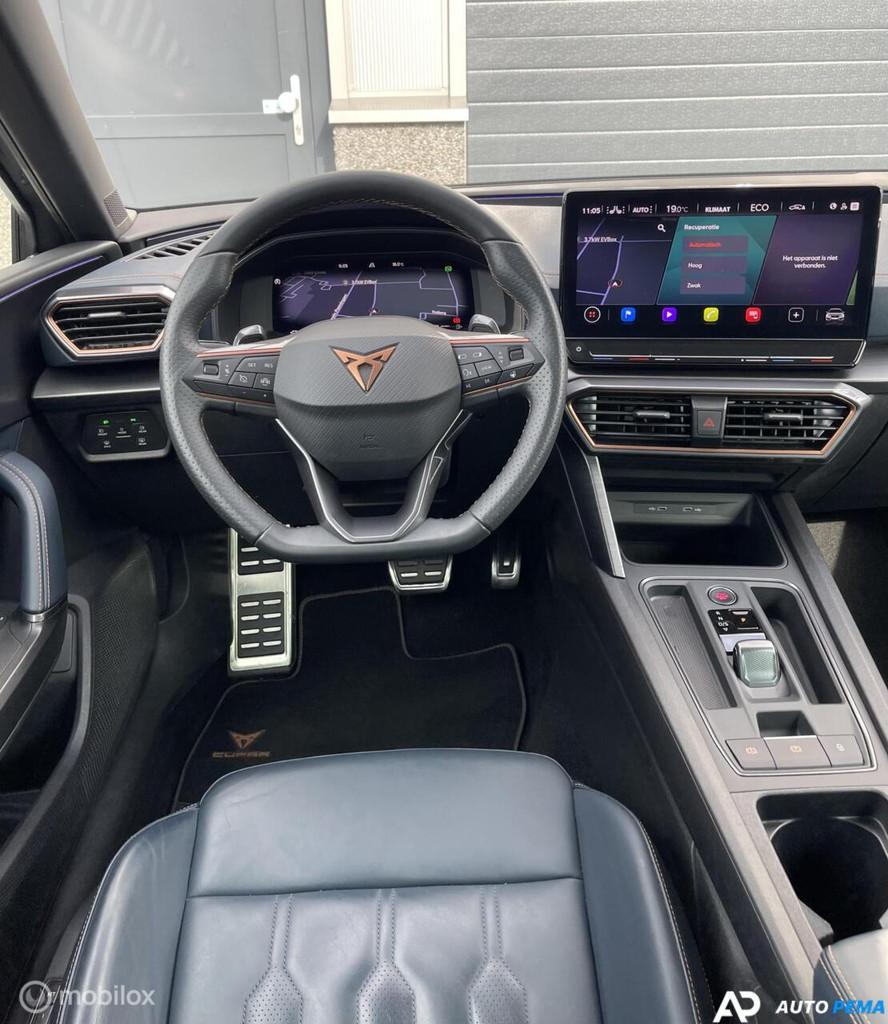 Cupra Leon 1.4 e-Hybrid 204PK Pano Leder Keyl Vol, Auto's, Cupra, 77 km/l, Gebruikt, 4 cilinders, Parkeerassistent