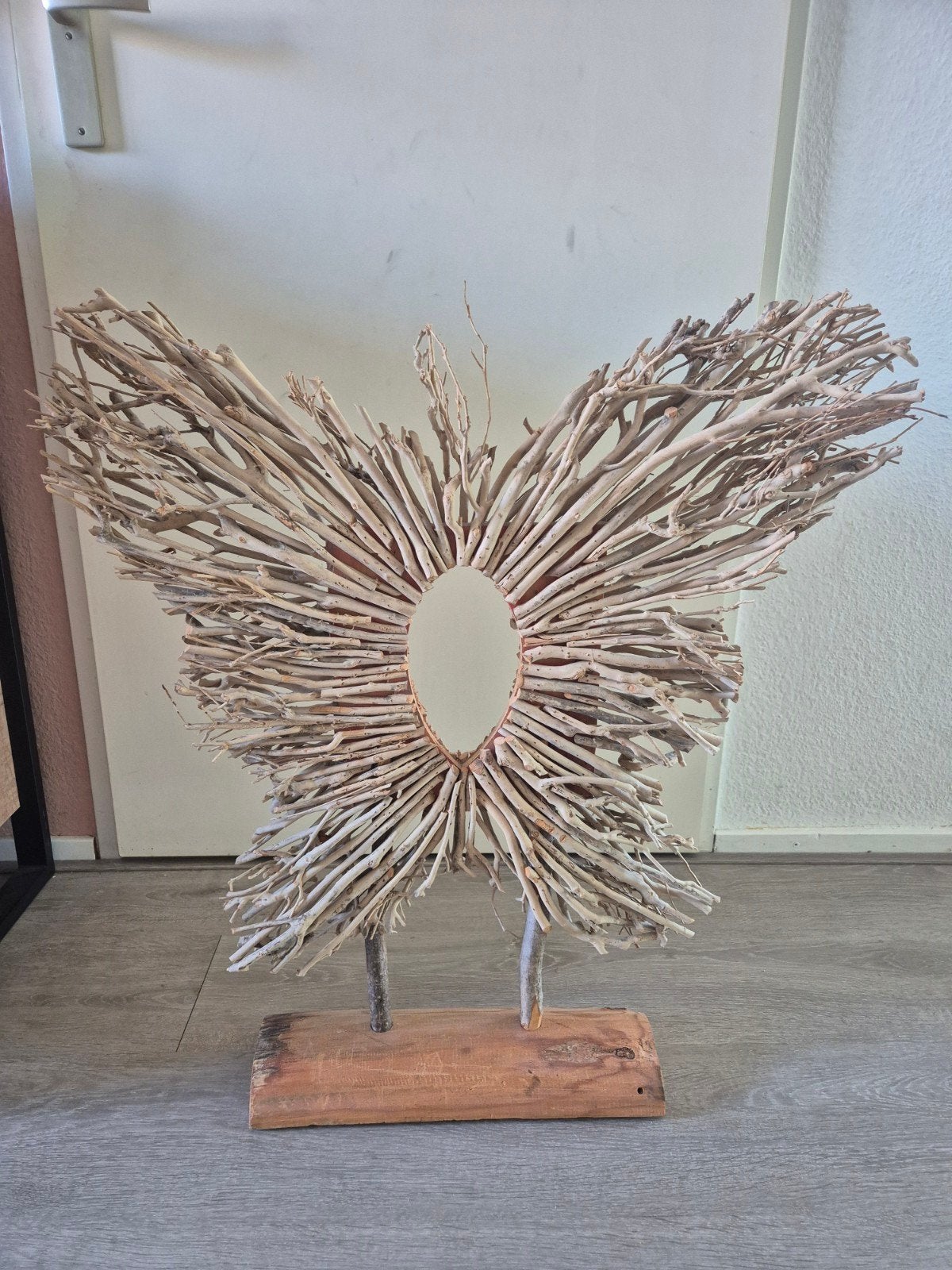 Decoratieve vlinder, Ophalen, Hout, Gebruikt, Landelijk