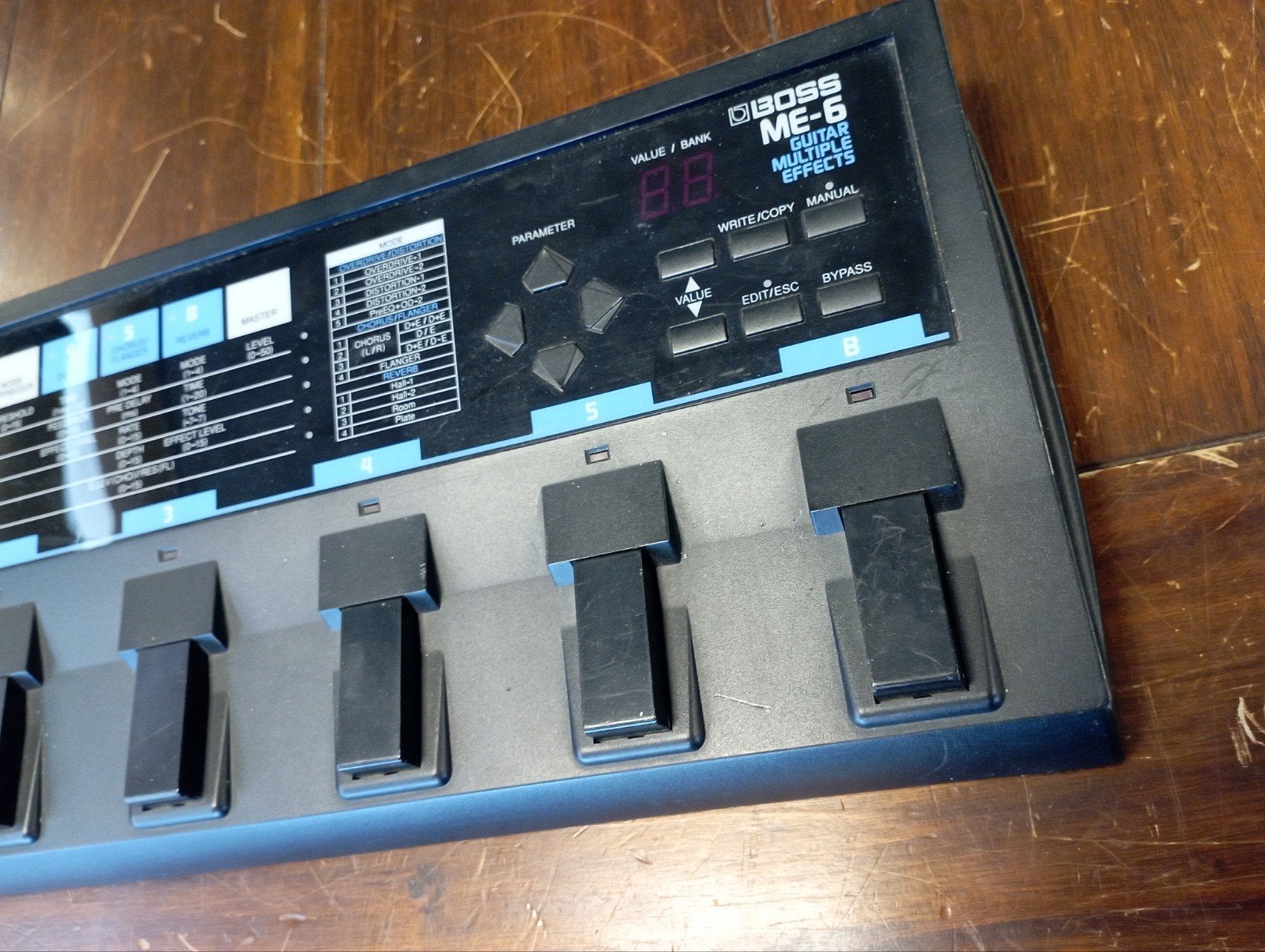 Boss ME-6 Multi Effect, Muziek en Instrumenten, Ophalen of Verzenden, Zo goed als nieuw