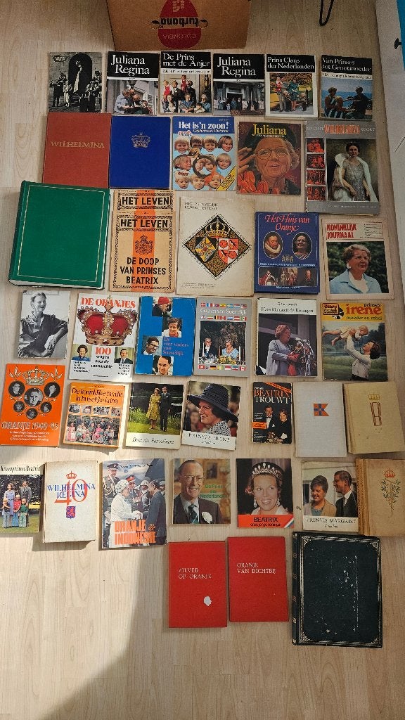 Boeken van het Koninklijk huis, Ophalen of Verzenden, Tijdschrift of Boek