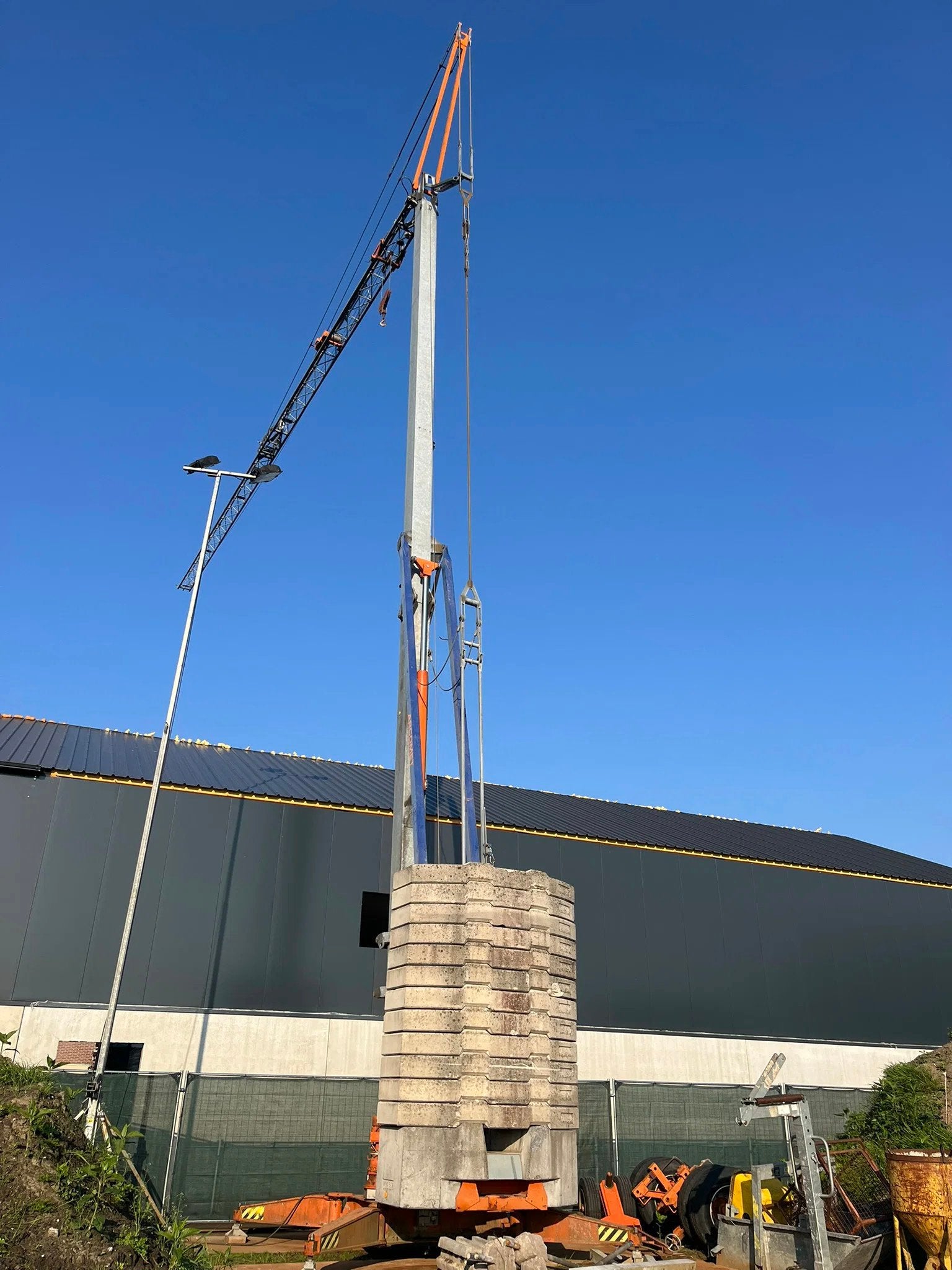 Agromet Bouwkraan 28 meter+hulpstukken (bj 2006), Zakelijke goederen, Machines en Bouw | Kranen en Graafmachines, Kraan