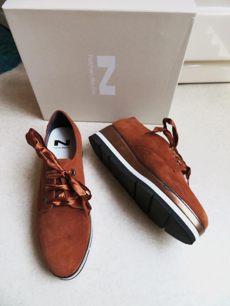NATHAN BAUME nieuwe schoenen sneakers bruin suéde leer 40, Bruin, Nieuw, Ophalen of Verzenden, Sneakers of Gympen
