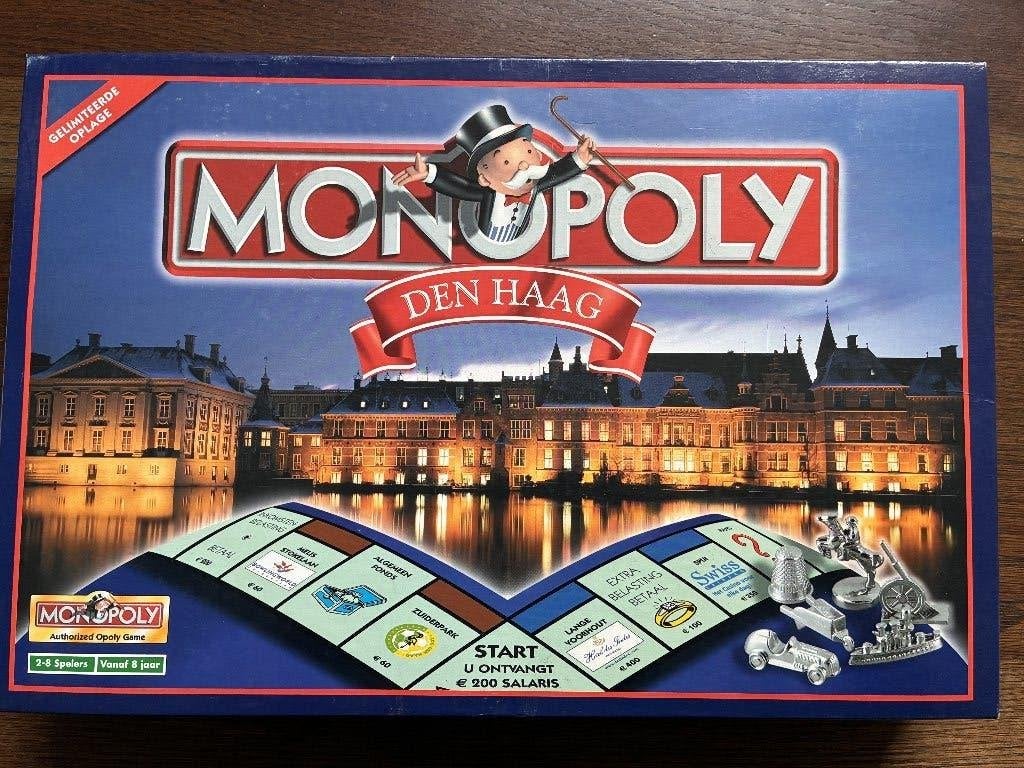 Monopoly Den Haag, eerste editie (2002), Hobby en Vrije tijd, Gezelschapsspellen | Bordspellen, Vijf spelers of meer, Ophalen of Verzenden