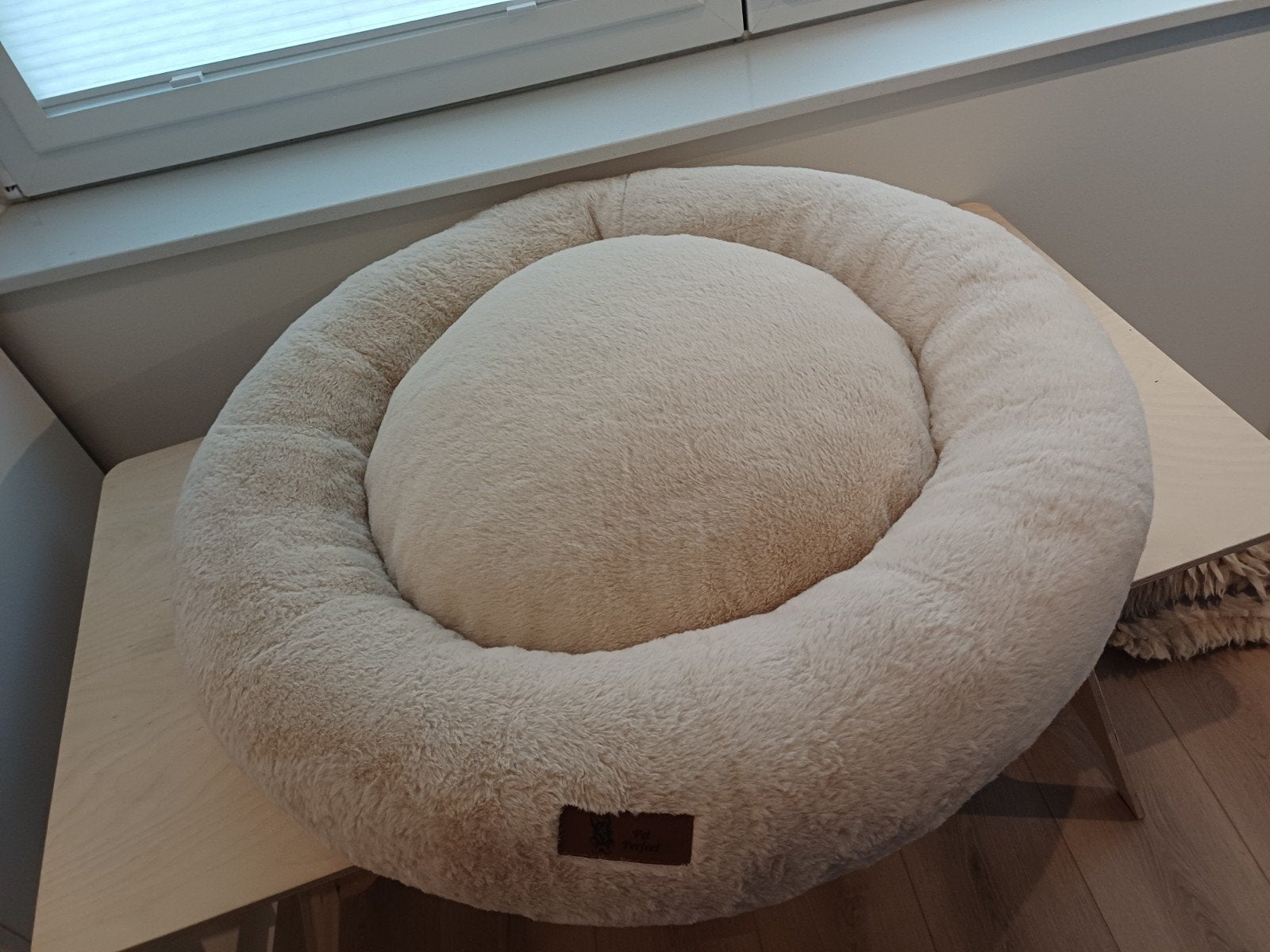 Donut hondenmand, Ophalen of Verzenden, Zo goed als nieuw