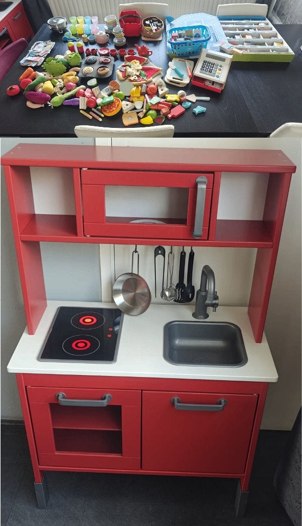 Ikea keukentje rood met heel veel toebehoren en AH winkeltje, Ophalen, Zo goed als nieuw, Jongen of Meisje