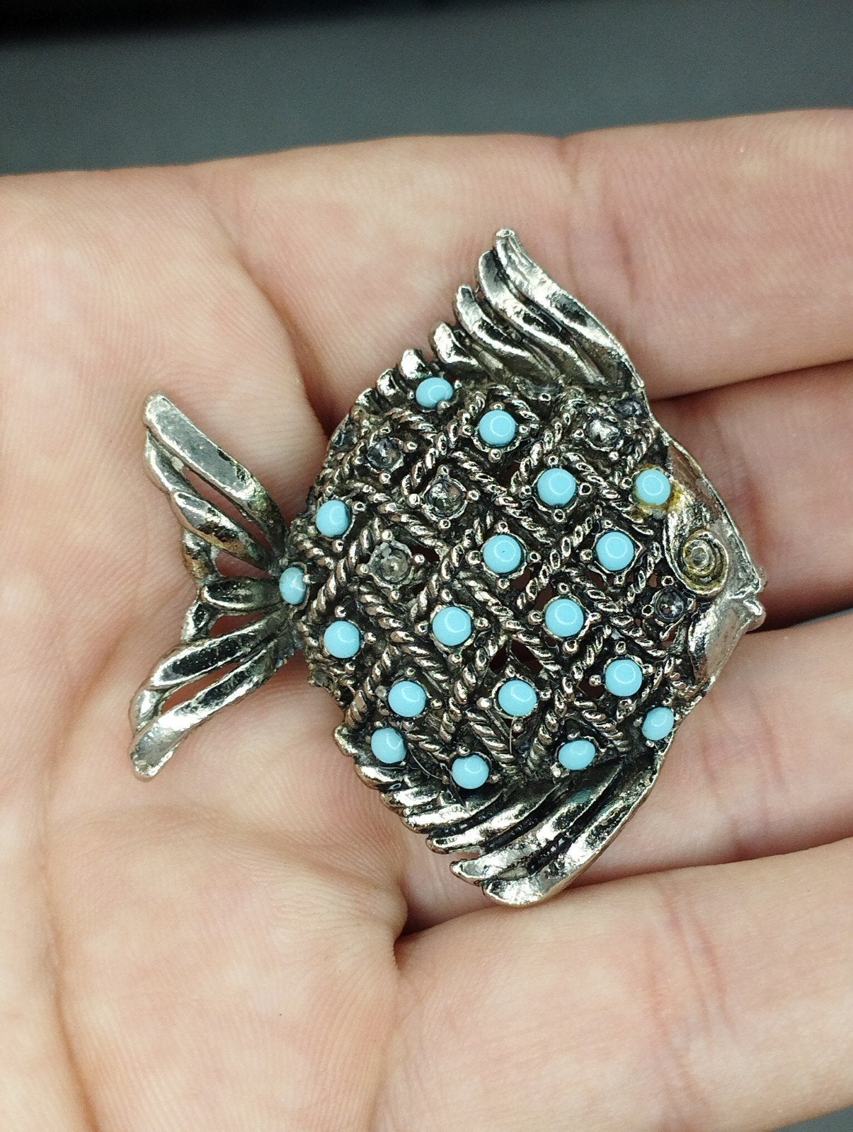 prachtige vintage visbroche, Sieraden, Tassen en Uiterlijk, Broches, Overige materialen, Minder dan 4 cm, Ophalen of Verzenden