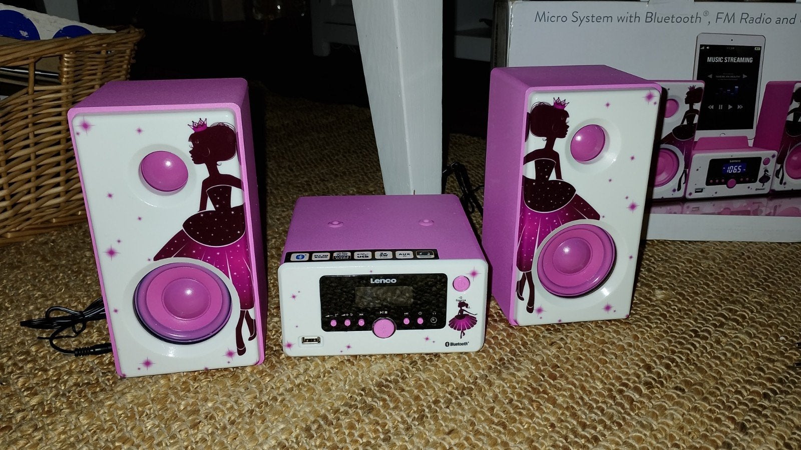 Lenco Microset met Bluetooth en FM Radio - Roze Prinses, Audio, Tv en Foto, Overige merken, Ophalen of Verzenden, Zo goed als nieuw