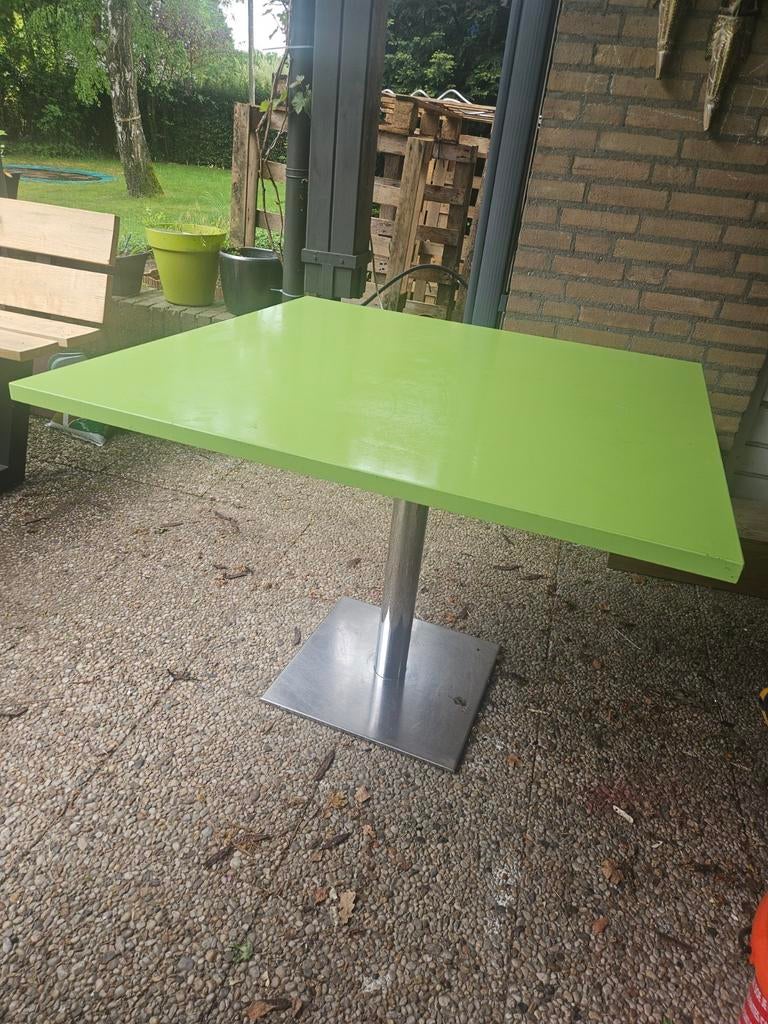 Groene tafel met chromen poot - 1x1 meter, Huis en Inrichting, Tafels | Eettafels, Gebruikt, Overige materialen, Vierkant, Ophalen of Verzenden