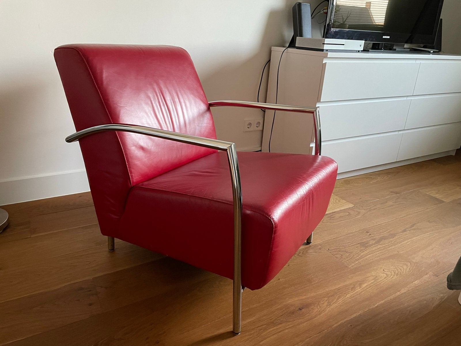 Rode leren fauteuil met chromen frame, Ophalen, Gebruikt, Leer, 75 tot 100 cm