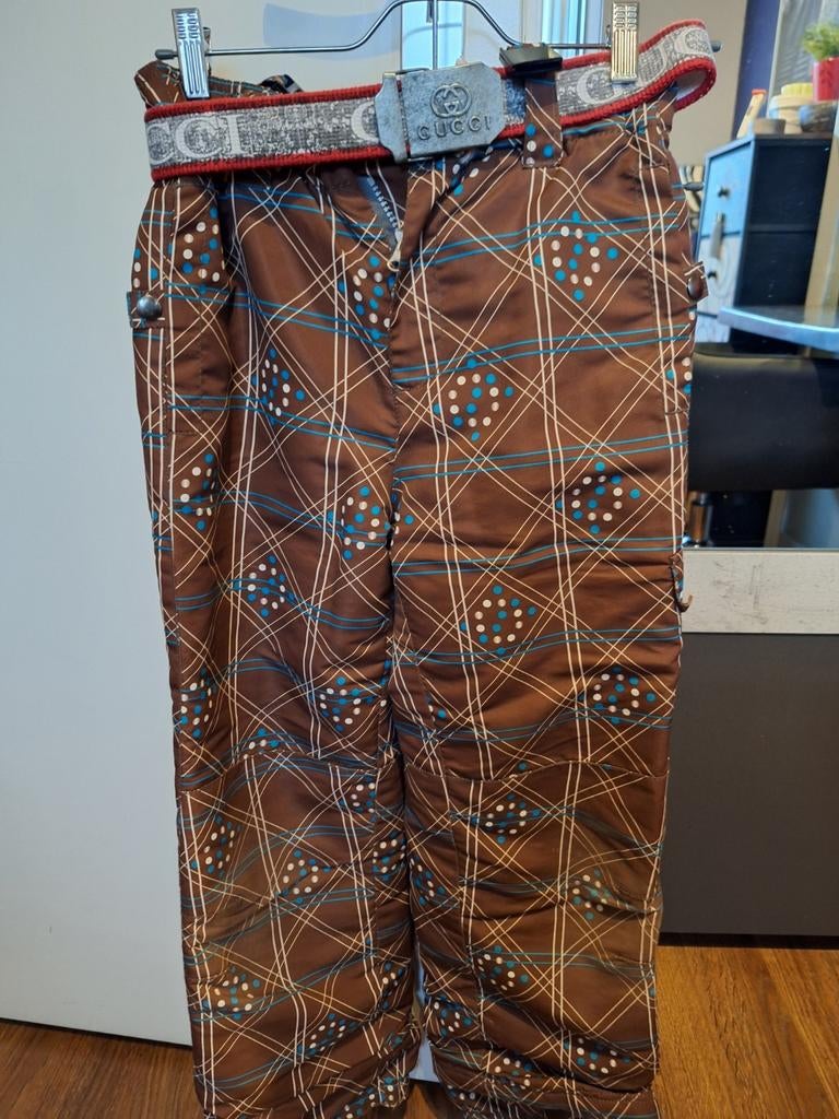 Mooie warme gewatteerde broek maat 140, Ophalen, Zo goed als nieuw, Jongen of Meisje, Broek