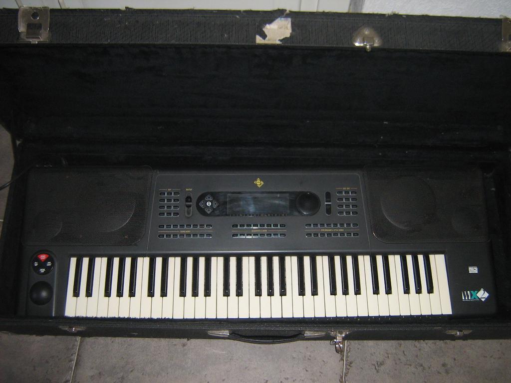 GEM WX2 keyboard (defect), Ophalen, Gebruikt, 61 toetsen, Gem