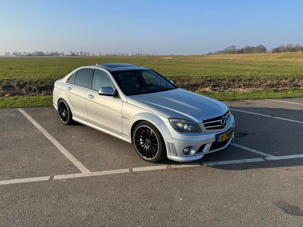 Mercedes-Benz C63 AMG 2009 Grijs, Auto's, Mercedes-Benz, Automaat, Achterwielaandrijving, 457 pk, 8 cilinders