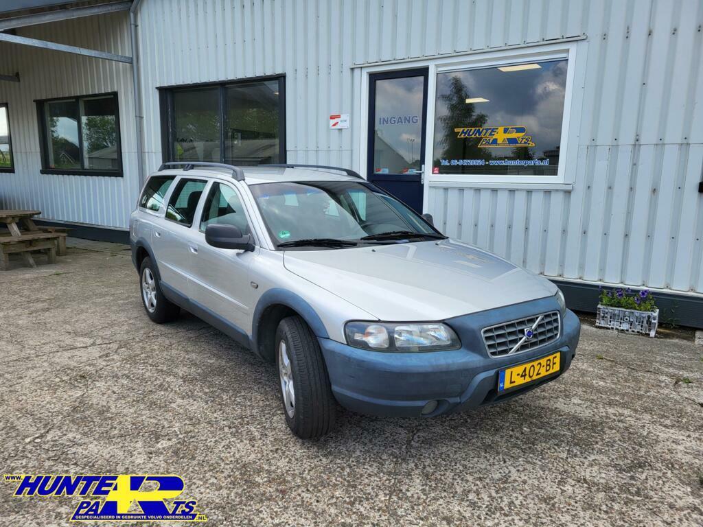 Volvo XC70 2.5 T Comfort Line , Kleurcode 426, Gebruikt, Volvo