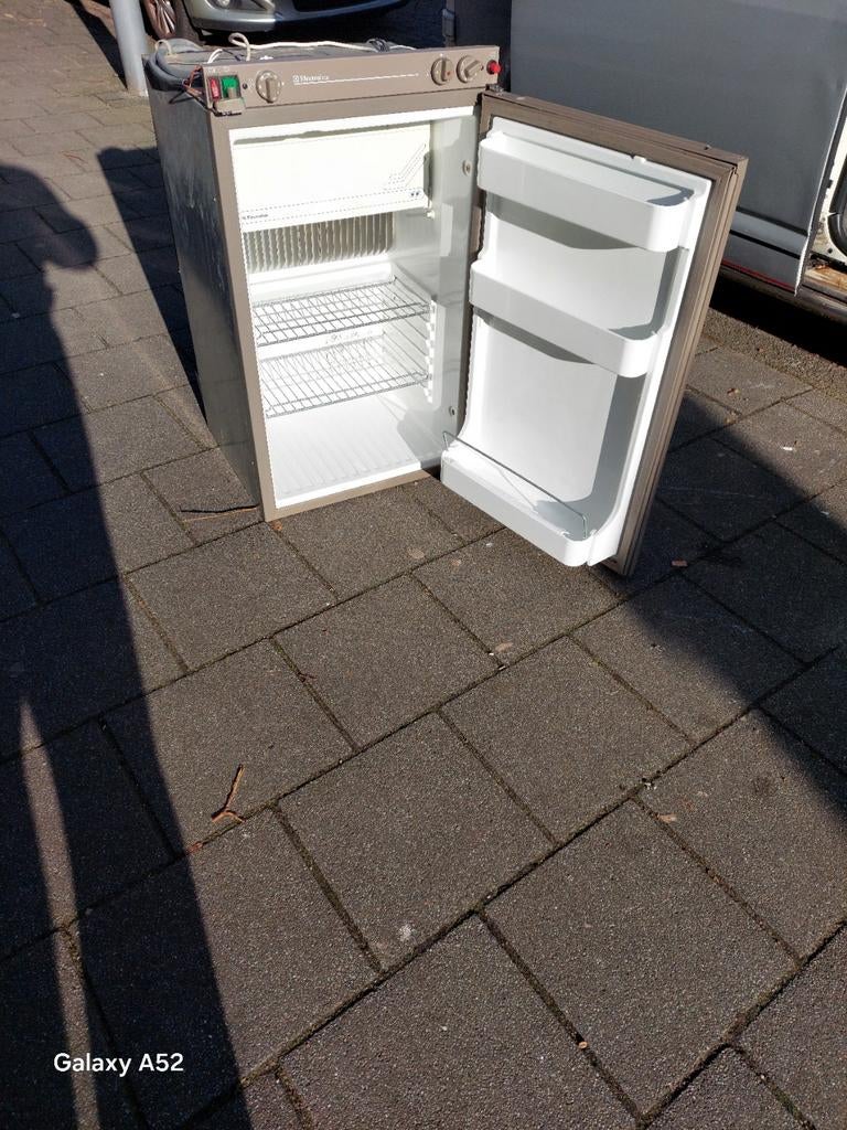 Electrolux RM-4361 camper caravan koelkast op gas 12v 220v, Caravans en Kamperen, Ophalen of Verzenden