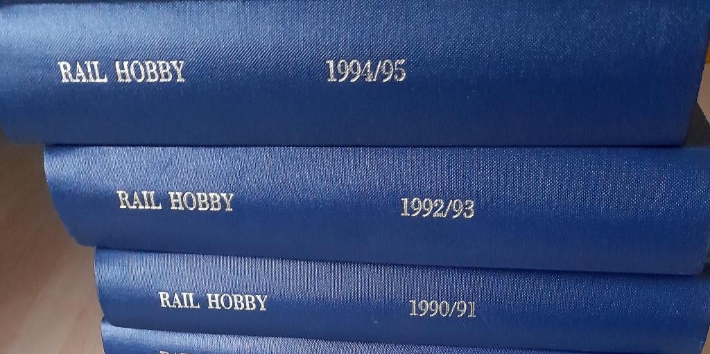 DIVERSE GEBONDEN JAARGANGEN RAILHOBBY, Boeken, Tijdschriften en Kranten, Ophalen of Verzenden, Zo goed als nieuw, Overige typen