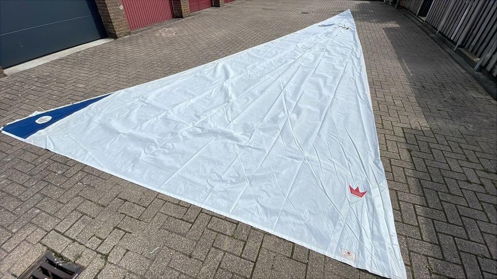 Foto 21 van Meerdere rolgrootzeilen (Bavaria 32 / 33 / 34)