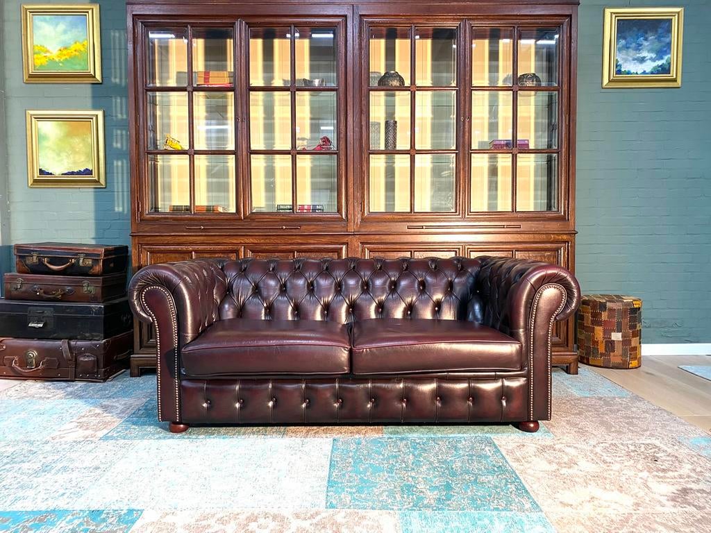 Prachtig Engelse Chesterfield bank wijnrood, Gebruikt, Ophalen of Verzenden, 200 tot 250 cm, Leer