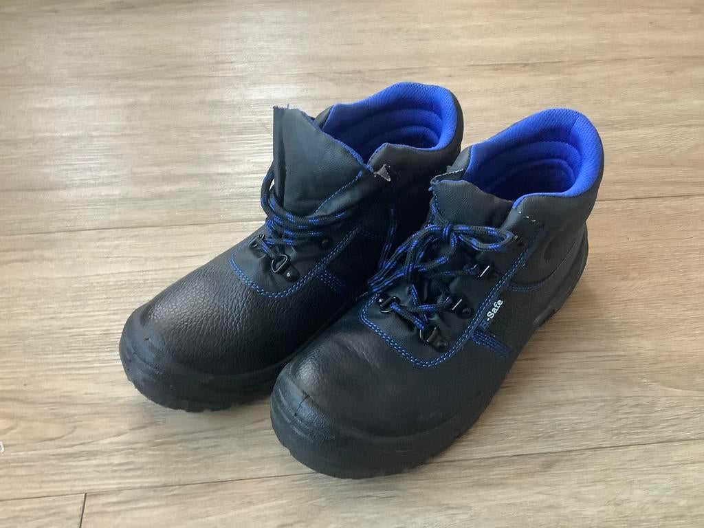 Nieuwe werkschoenen maat 40, Ophalen of Verzenden, Zo goed als nieuw