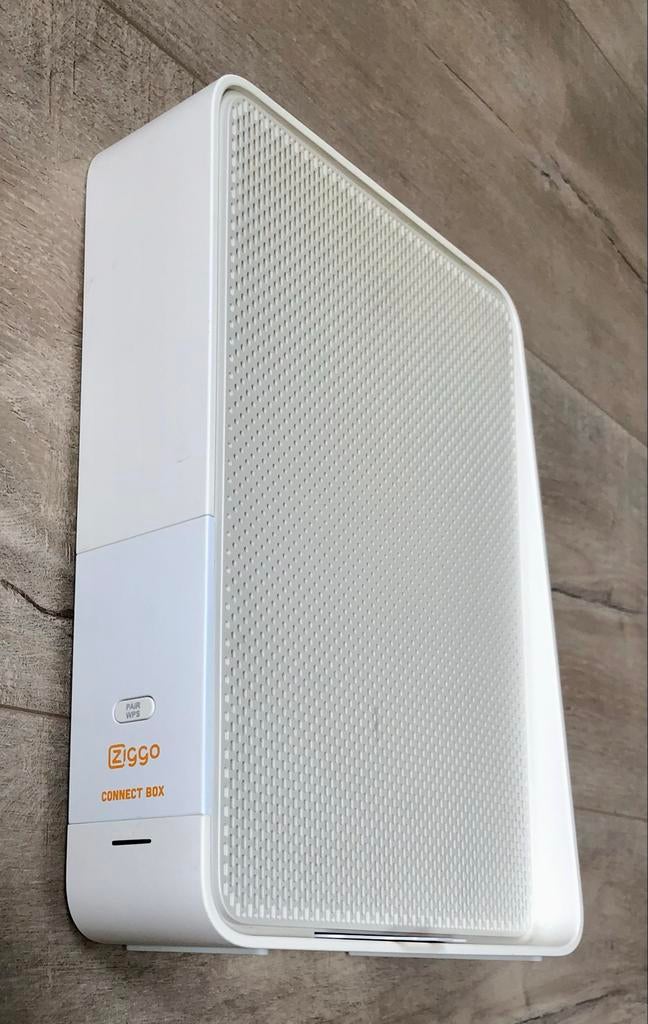 Ziggo Modem Router Connect Box, Computers en Software, Routers en Modems, Ophalen of Verzenden