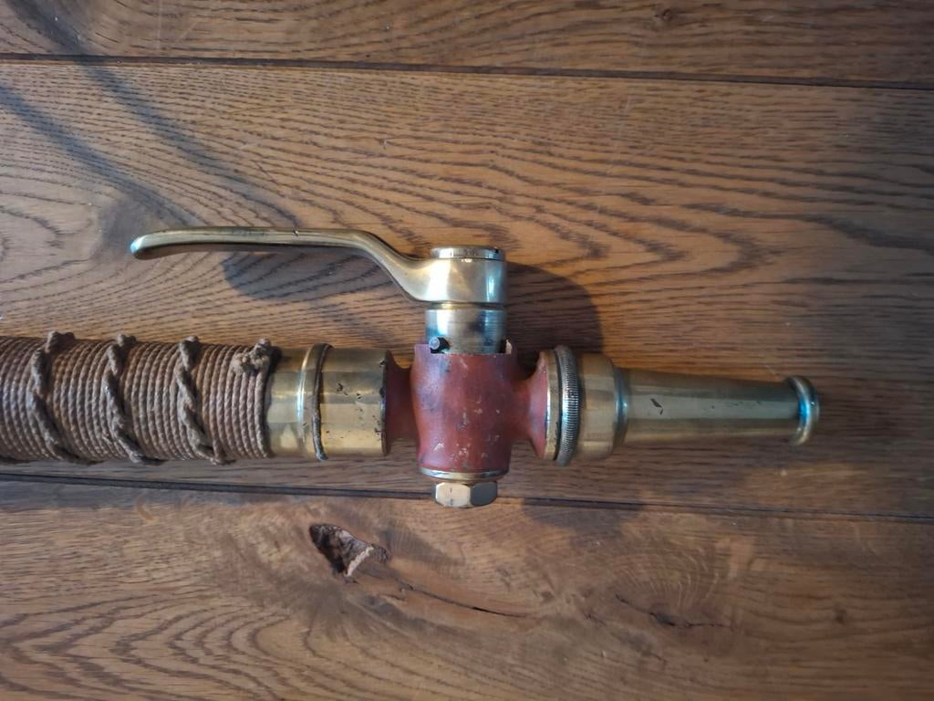 Originele, oude, koperen brandweerspuit, Ophalen of Verzenden, Zo goed als nieuw