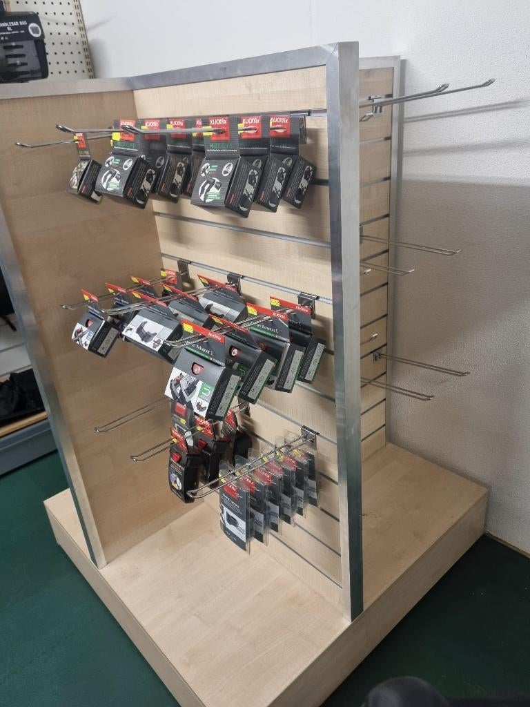 Slatwall Retail Display middenunit, toren/torentje, Ophalen, Gebruikt